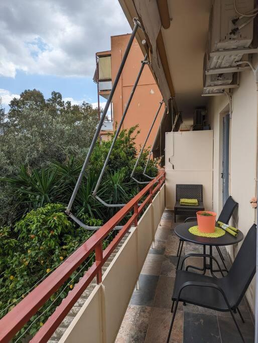 Appartement Cozy Apartm.near Metro Ag.marina *